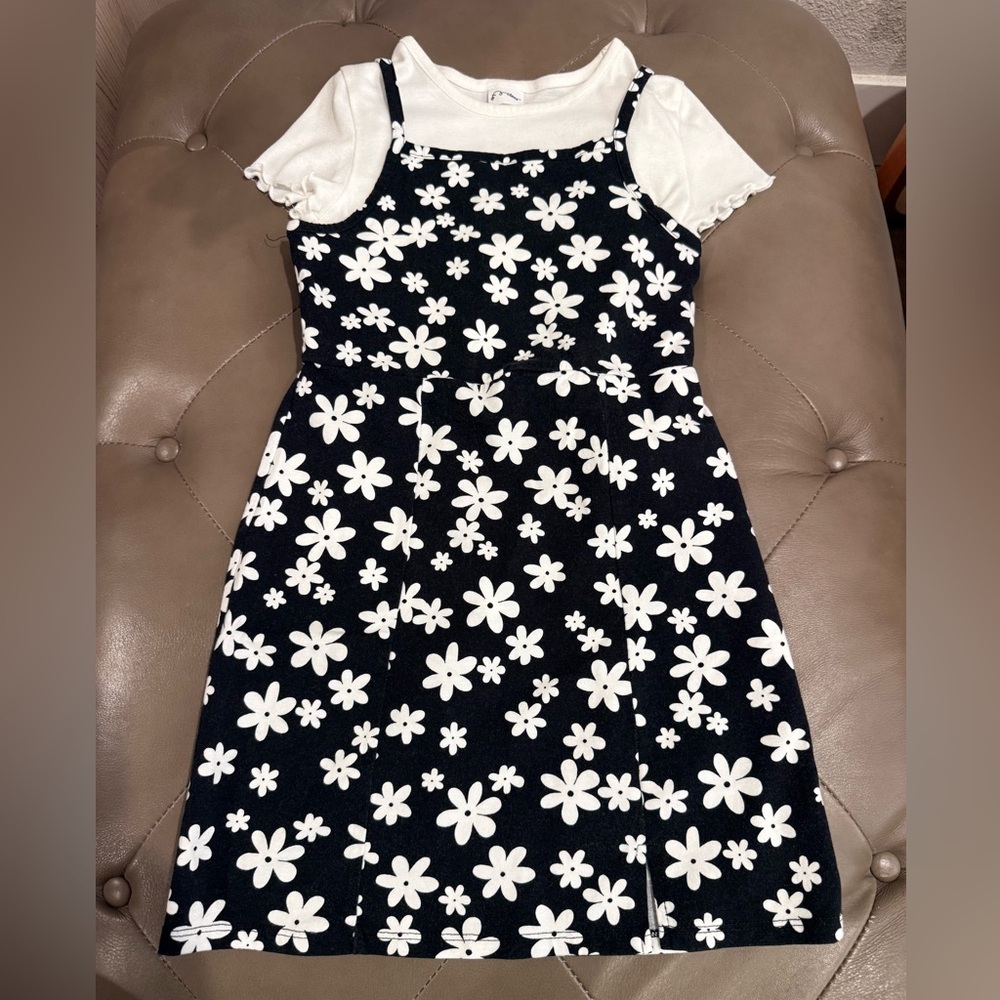 Art Class Floral Black and White Dress